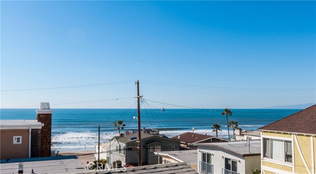 130 42nd Street, Manhattan Beach, California 90266, ,Residential Income,Sold,42nd,SB17010978