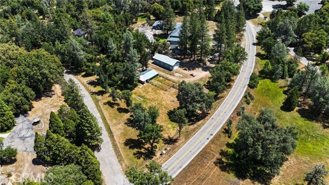 50711 Road 426, Oakhurst CA: https://media.crmls.org/medias/27b4d58f-4864-4b30-982e-e9dfcf7b02f2.jpg