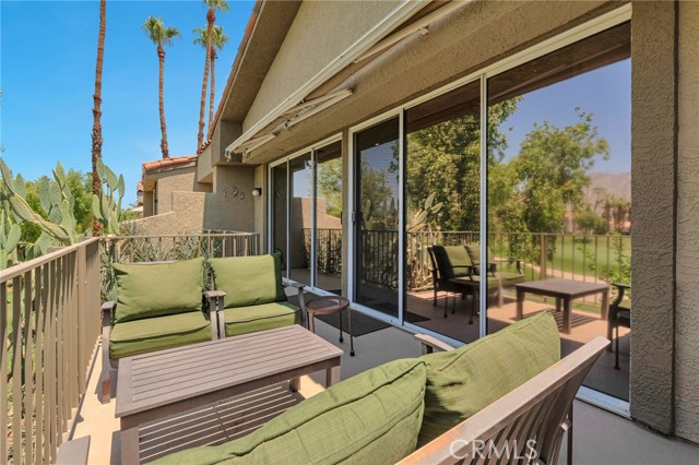 55353 Winged Foot, La Quinta CA: https://media.crmls.org/medias/27b5605d-7197-4b32-a6c9-a25bb499100e.jpg