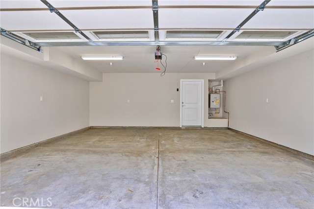 20 Spyglass Avenue, Phillips Ranch CA: https://media.crmls.org/medias/27b56298-9cc8-45d3-8b66-61446f48aa48.jpg