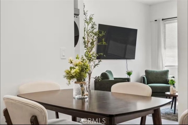 Detail Gallery Image 7 of 15 For 181212 1/2 Navy #1/2,  Santa Monica,  CA 90405 - 2 Beds | 1 Baths