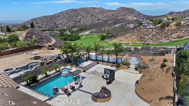 239 Cross Rail Lane, Norco CA: https://media.crmls.org/medias/27b67c08-4176-4778-97d4-767348c72cd7.jpg
