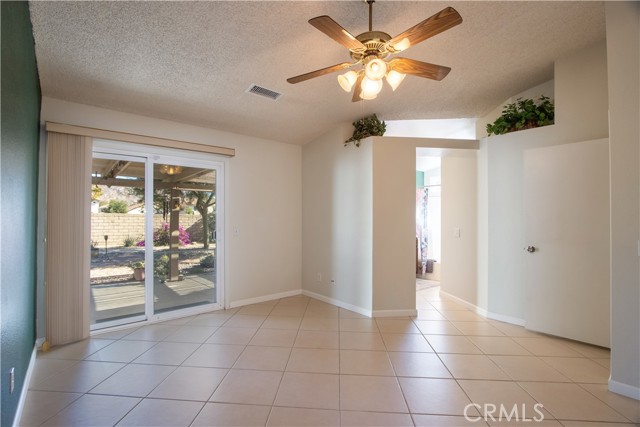 Detail Gallery Image 15 of 33 For 16820 Mediterranean Dr, Moreno Valley,  CA 92551 - 3 Beds | 2 Baths