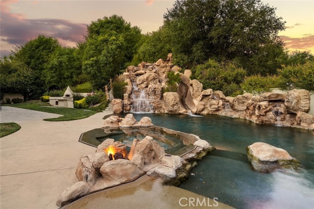 Detail Gallery Image 2 of 21 For 4130 Prado De Los Caballos, Calabasas,  CA 91302 - 5 Beds | 6 Baths