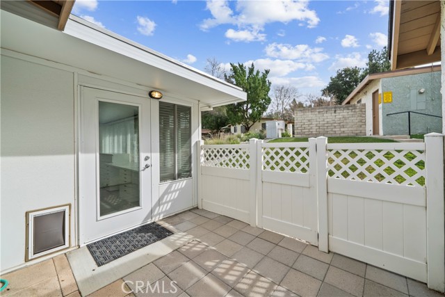 Detail Gallery Image 14 of 45 For 19366 Avenue of the Oaks, Newhall,  CA 91321 - 2 Beds | 2 Baths