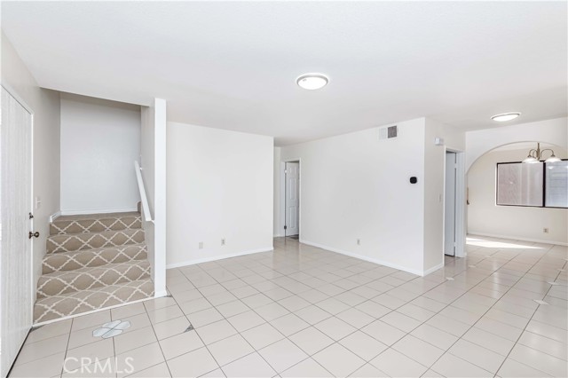 Detail Gallery Image 6 of 39 For 16414 Cornuta Ave #11,  Bellflower,  CA 90707 - 2 Beds | 2/1 Baths