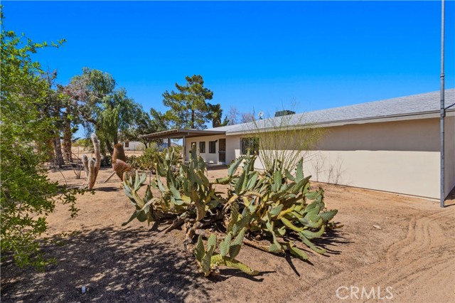 Detail Gallery Image 7 of 61 For 60812 Adele Rd, Landers,  CA 92285 - 3 Beds | 1 Baths