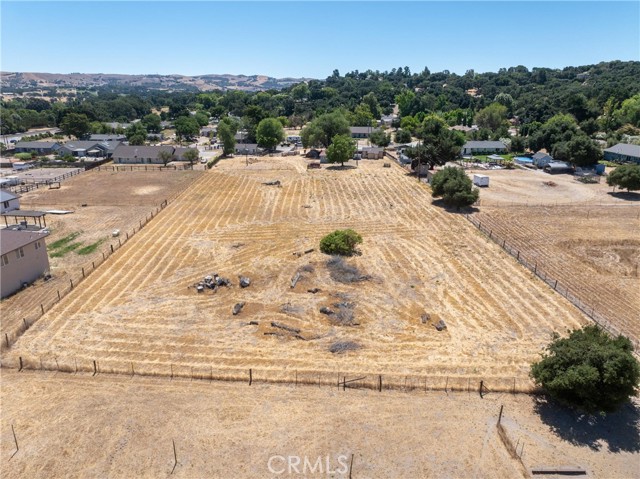 3360 Chico Road, Atascadero CA: https://media.crmls.org/medias/27b8fa47-9654-4505-829a-3ed8fbe1f087.jpg