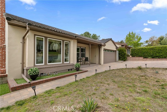 3348 Burritt Way, La Crescenta CA: https://media.crmls.org/medias/27b9132d-f04e-4dca-aac9-70e95ae270b9.jpg