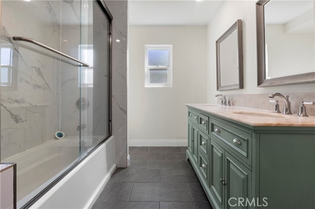 Detail Gallery Image 21 of 41 For 315 E Juanita, Glendora,  CA 91740 - 7 Beds | 3 Baths