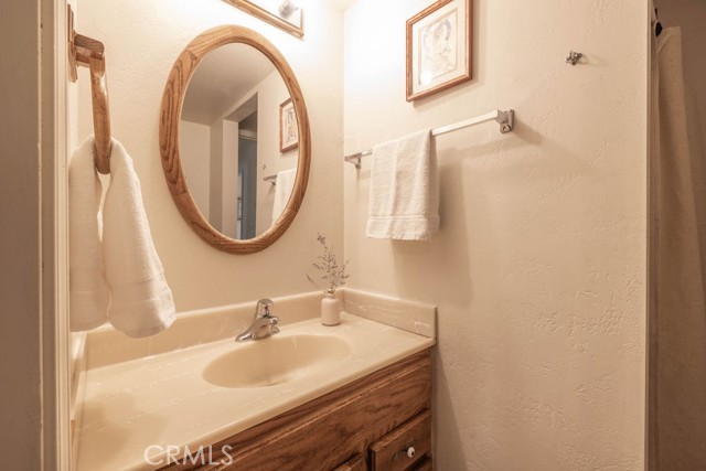 Detail Gallery Image 27 of 31 For 755 Holmes Ln, Sugarloaf,  CA 92386 - 4 Beds | 2/1 Baths