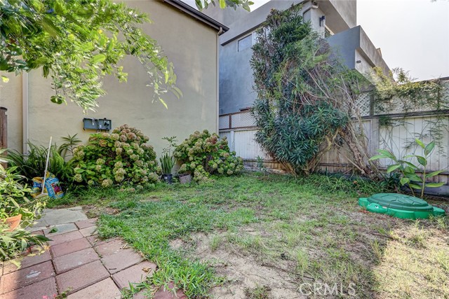 Detail Gallery Image 23 of 23 For 1623 Carver St, Redondo Beach,  CA 90278 - 3 Beds | 1/1 Baths