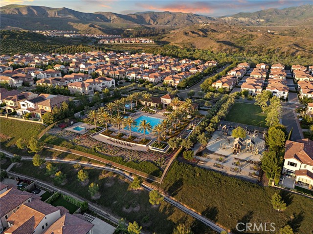 Detail Gallery Image 44 of 45 For 101 Artista, Irvine,  CA 92602 - 4 Beds | 4 Baths
