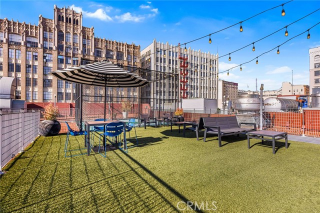 Detail Gallery Image 38 of 43 For 315 E 8th, Los Angeles,  CA 90014 - 2 Beds | 2 Baths