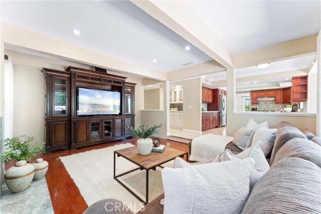 2223 E Vista Mesa Way, Orange CA: https://media.crmls.org/medias/27bb2e89-f6d8-4d26-89b2-fe0b258869dc.jpg
