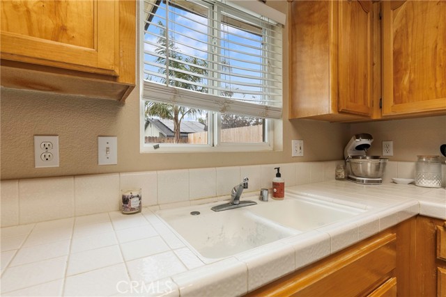 Detail Gallery Image 14 of 33 For 7009 Kings Forest Ct, Bakersfield,  CA 93313 - 3 Beds | 2 Baths