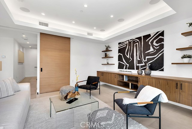 14899 Round Valley, Sherman Oaks CA: https://media.crmls.org/medias/27bb6918-d7c2-4671-b58d-05259b1d6781.jpg