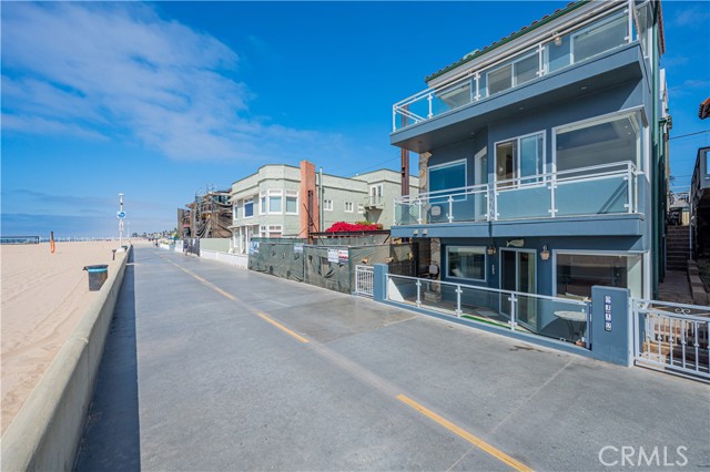 3410 The Strand, Hermosa Beach, California 90254, 3 Bedrooms Bedrooms, ,1 BathroomBathrooms,Residential,Sold,The Strand,IN22210805