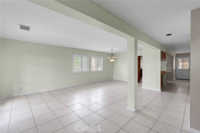 Detail Gallery Image 10 of 28 For 429 S Hill St, Orange,  CA 92869 - 3 Beds | 2/1 Baths