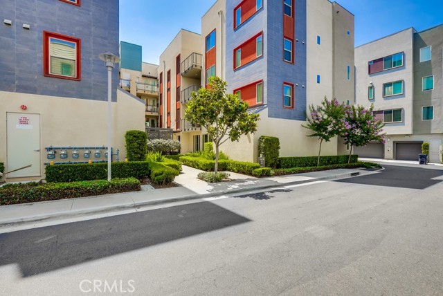 Detail Gallery Image 2 of 75 For 120 Tribeca, Irvine,  CA 92612 - 3 Beds | 3 Baths