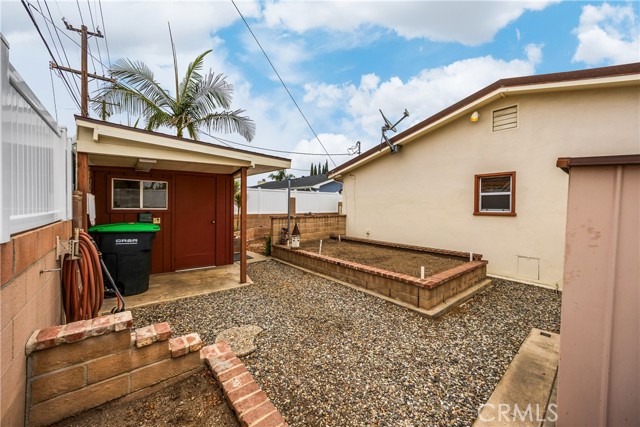 2705 E Orange Grove, Orange CA: https://media.crmls.org/medias/27bcdf7e-b183-4316-b805-823329d71629.jpg