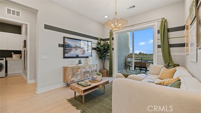 Detail Gallery Image 11 of 28 For 27225 Cranmore Way #201,  Valencia,  CA 91355 - 3 Beds | 2/1 Baths