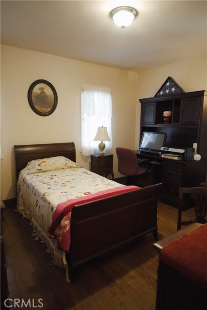 424 W 11th Street, Azusa CA: https://media.crmls.org/medias/27be7245-052a-4ff1-a194-8a94ff09b223.jpg