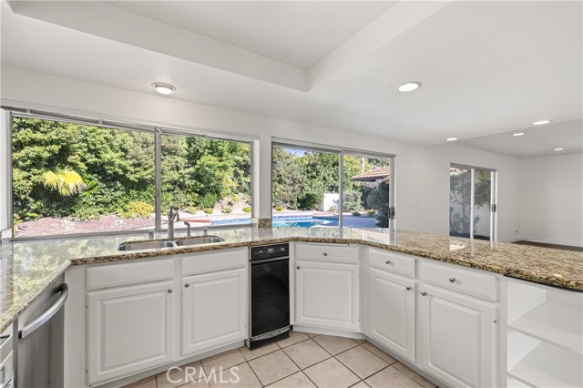 Detail Gallery Image 9 of 29 For 3950 Daguerre, Calabasas,  CA 91302 - 4 Beds | 3 Baths