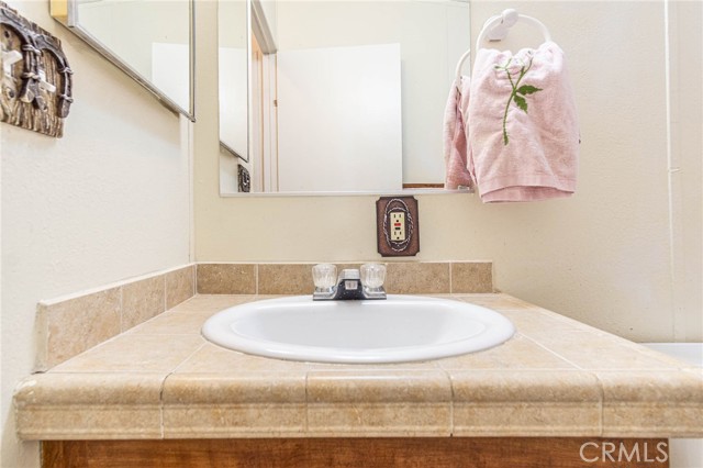 Detail Gallery Image 22 of 55 For 14411 Palmdale Rd #64,  Victorville,  CA 92392 - 3 Beds | 2 Baths