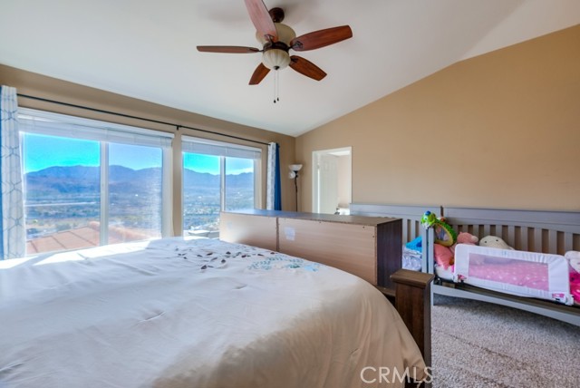 Detail Gallery Image 38 of 75 For 18556 Olympian Ct, Canyon Country,  CA 91351 - 3 Beds | 2/1 Baths