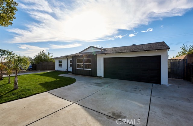 Detail Gallery Image 1 of 40 For 1020 S Willow Ave, Rialto,  CA 92376 - 4 Beds | 2 Baths