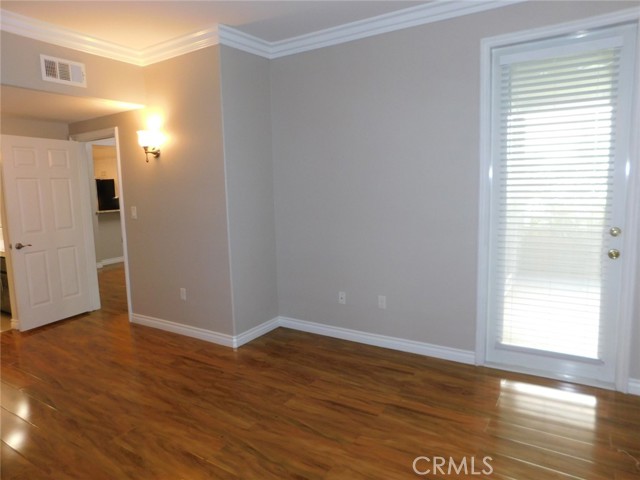 2253 Martin, Irvine CA: https://media.crmls.org/medias/27c30675-569a-4d24-8641-be72c33a90f2.jpg