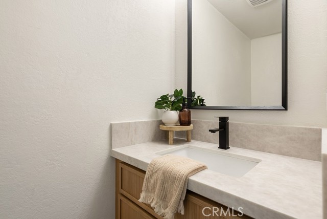Detail Gallery Image 9 of 41 For 7921 Onyx Ct, Rancho Cucamonga,  CA 91730 - 4 Beds | 2/1 Baths