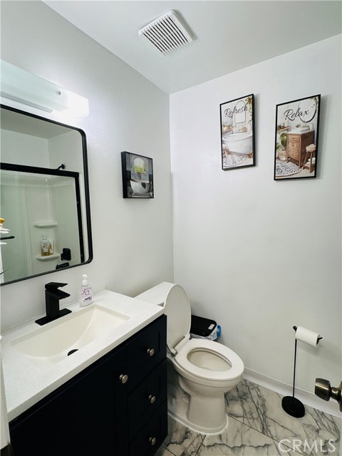 502 Holly Avenue, Oxnard CA: https://media.crmls.org/medias/27c3fae0-2457-4819-a665-71854045841e.jpg