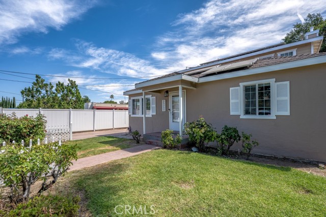 25252 Atwood Boulevard, Newhall CA: https://media.crmls.org/medias/27c40d03-c23c-4bbd-aac3-c7a520a16313.jpg