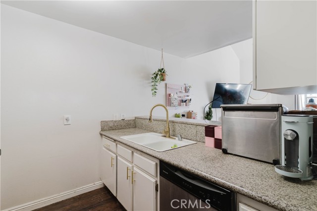 7640 Oso Avenue, 311 photo 9