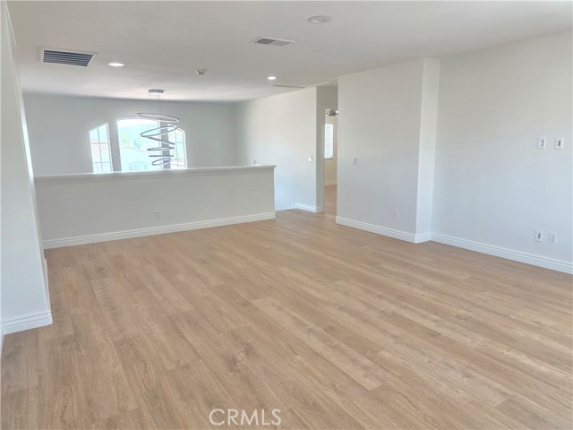 31532 Royal Oaks Drive, Temecula CA: https://media.crmls.org/medias/27c51324-8a84-481a-96ff-874077c3c2ca.jpg