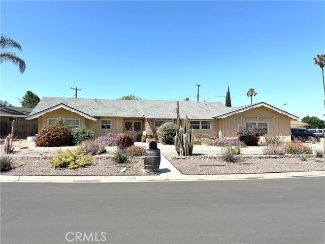 Detail Gallery Image 5 of 26 For 1936 Pali Dr, Norco,  CA 92860 - 3 Beds | 2 Baths