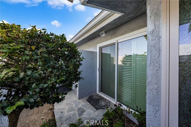 1738 N Ukiah Way, Upland CA: https://media.crmls.org/medias/27c61f45-d263-4fdc-a70c-3de5fb5f6aed.jpg