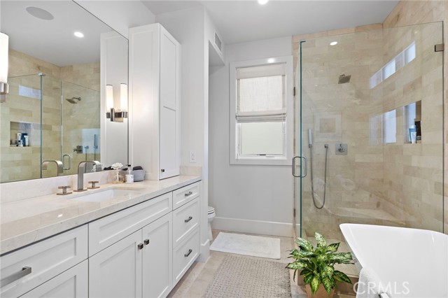 Detail Gallery Image 55 of 68 For 711 1/2 Marigold, Corona Del Mar,  CA 92625 - 2 Beds | 2/1 Baths