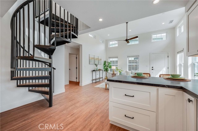 Detail Gallery Image 11 of 30 For 127 E Foothill Bld a,  Glendora,  CA 91741 - 1 Beds | 1 Baths