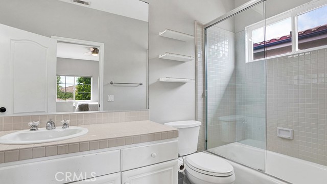 33 Segada, Rancho Santa Margarita CA: https://media.crmls.org/medias/27c6ac9a-14d1-4c7d-ba13-39deafd49f81.jpg