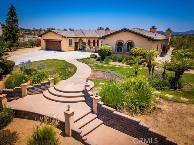 16767 Eagle Peak Road, Riverside CA: https://media.crmls.org/medias/27c6e25d-c386-4235-9b6b-3623491599c2.jpg