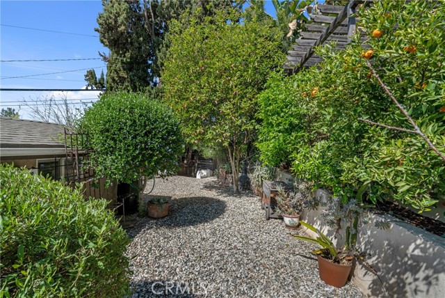 3611 Loosmore Street, Los Angeles CA: https://media.crmls.org/medias/27c781ae-be3b-441b-85bd-4432ed6f1b5e.jpg