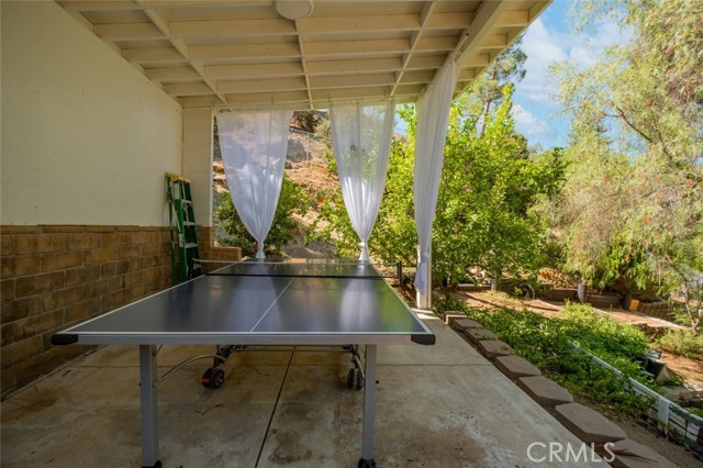 9530 Wheatland Avenue, Shadow Hills CA: https://media.crmls.org/medias/27c82acb-112d-4b21-bd88-0b09dc47aa99.jpg