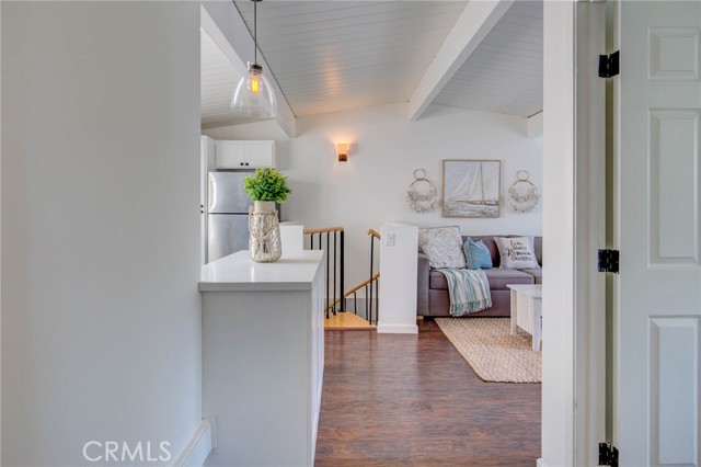 Detail Gallery Image 16 of 26 For 217 35th Pl #B,  Manhattan Beach,  CA 90266 - 2 Beds | 1 Baths
