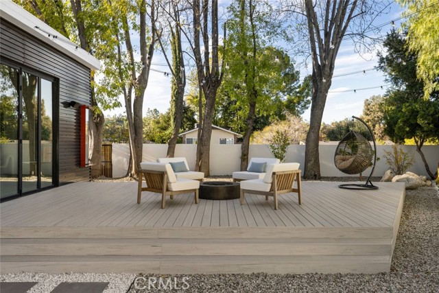 Detail Gallery Image 37 of 51 For 22020 Alizondo, Woodland Hills,  CA 91364 - 3 Beds | 3 Baths