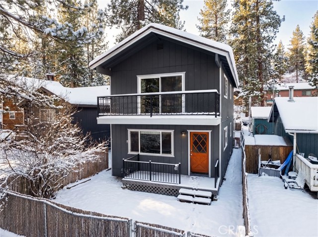 Detail Gallery Image 4 of 44 For 314 W Aeroplane, Big Bear City,  CA 92314 - 2 Beds | 2 Baths