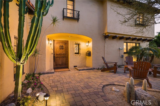 Detail Gallery Image 4 of 63 For 516 E Stocker St, Glendale,  CA 91207 - 4 Beds | 3 Baths