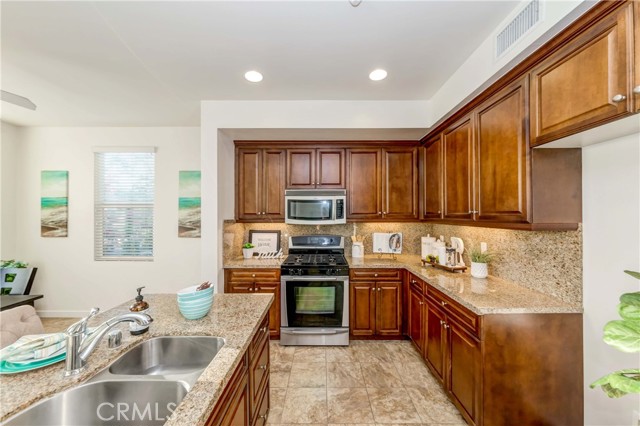 Detail Gallery Image 7 of 30 For 12842 Palm St #101,  Garden Grove,  CA 92840 - 2 Beds | 2/1 Baths